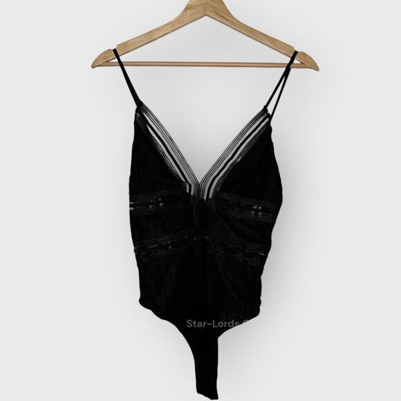 Lulus Casita Lace Thong Bodysuit S Black Sheer Striped Plunging V-Neck NWT Party - Picture 2 of 10